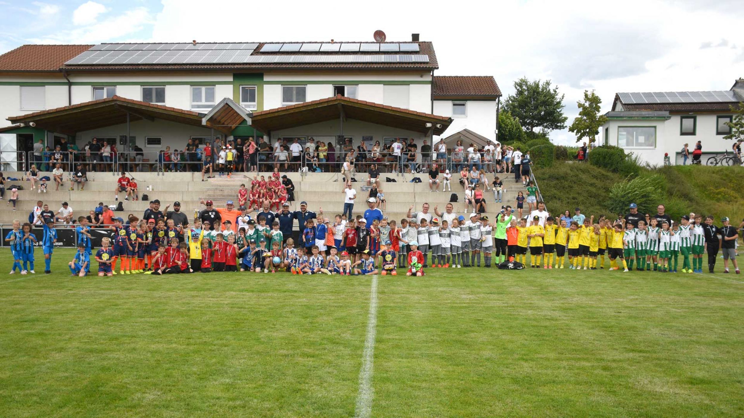 Der TSV Sommer Cup – das Jugend­fußball­turnier für Mädels und Jungs